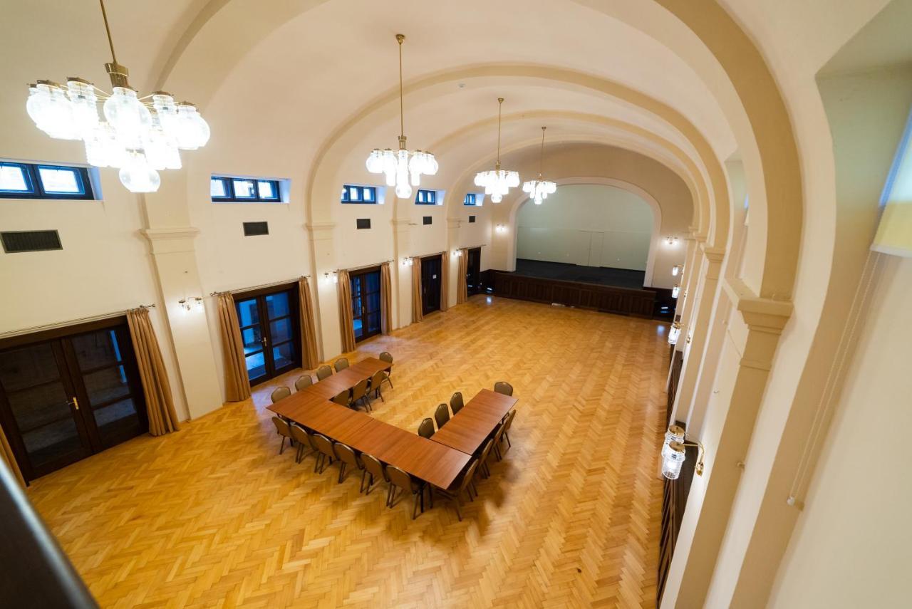 Lidovy Dum Opava Hotel Luaran gambar